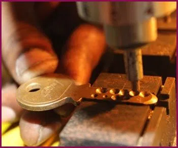 Jamesburg NJ Locksmith Store Jamesburg, NJ 732-548-2340 - 17-key-making